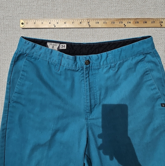 Teal Blue Mens Chino Athletic Shorts by Volcom.  Size 34 - Picture 10 of 16
